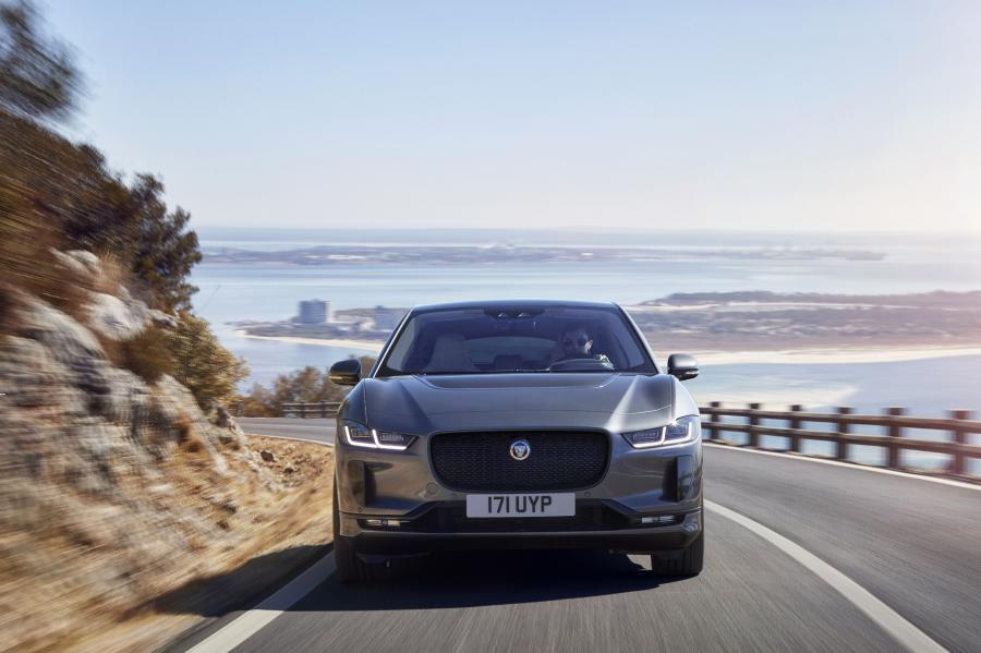  Jaguar I-Pace EV400 AWD HSE 2018 года  (WW) (фото 16 из 114)